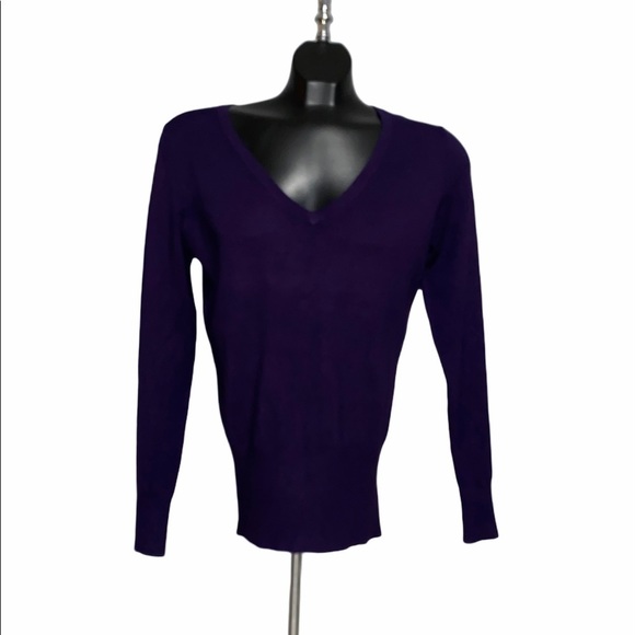 Mexx Sweaters - MEXX Deep Purple V-Neck Sweater Size Medium